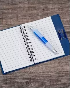 Caderno com Caneta