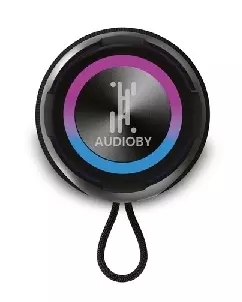 Caixa de som com logotipo da empresa