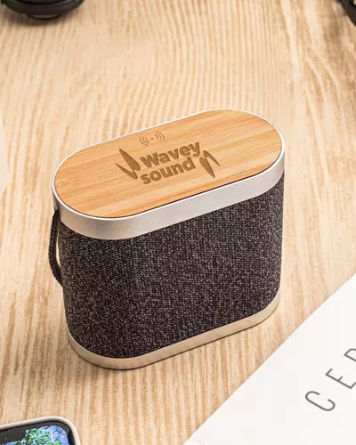 Caixa de som personalizada com carregador