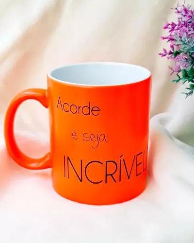Caneca Neon Personalizada