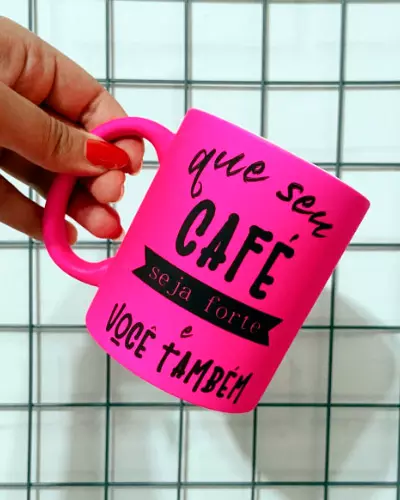 Caneca Neon Personalizada