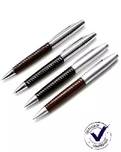 CANETA METÁLICA COM DETALHES EM COURO PERSONALIZADA