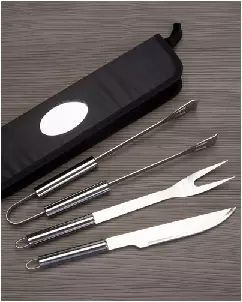 Kit de churrasco no estojo personalizado