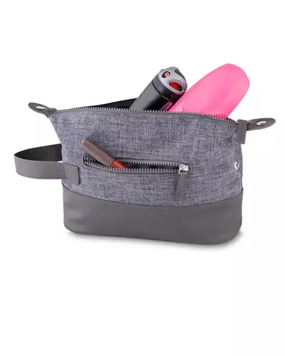 Necessaire Personalizada com Detalhes em Couro