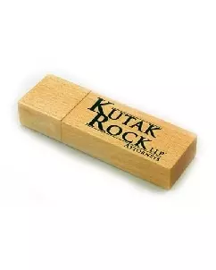 Pen drive 4gb em Madeira Ecológico